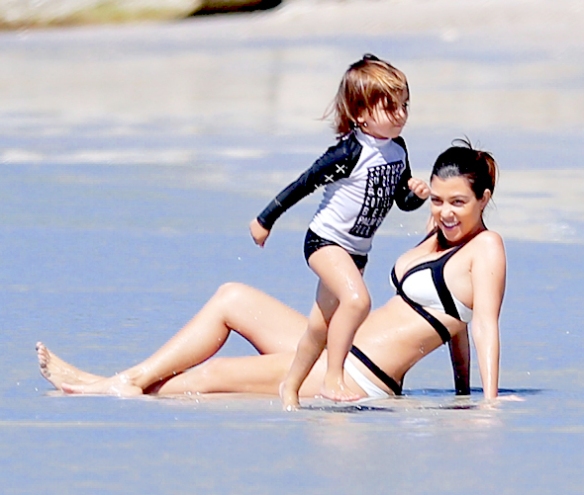 EXCLUSIVE: **PREMIUM RATES APPLY** Kourtney Kardashian shows off post-baby body in Mexico with son Mason